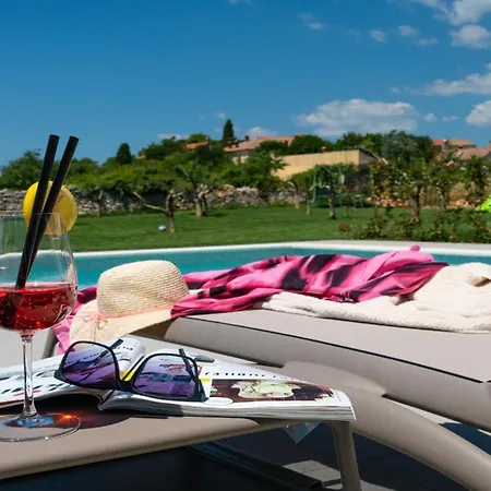 Modern And Stylish In Villa Vodnjan
